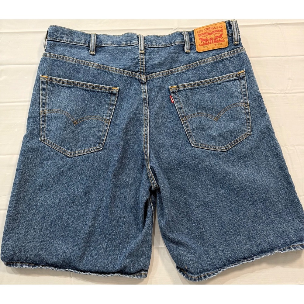 levis 550 denim shorts W40 - Picture 8 of 9